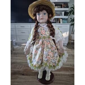 Anne of Green Gables Limited Edition Porcelain Doll On Stand Perfect Condition